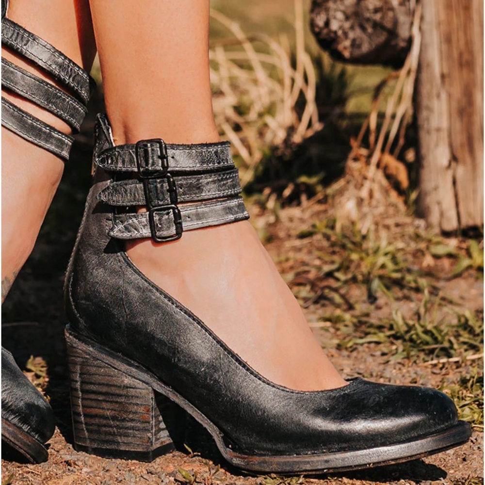 Stylish Black Leather Women's Shoes